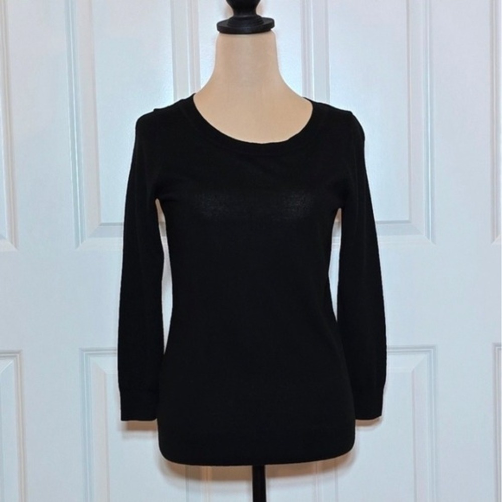 Ann‎ Taylor LOFT Black Wool Blend Button Back Crew Neck Sweater Womens Size S